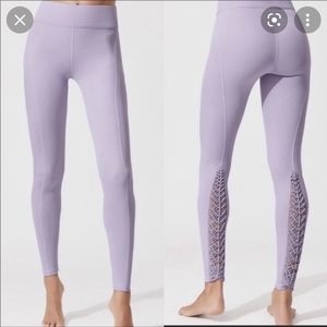 Carbon38 Padang Leggings (Lilac)